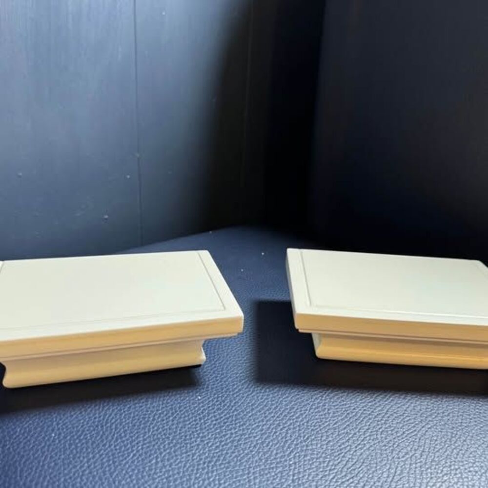 Pair of White Wall-Mounted Corbel Shelves